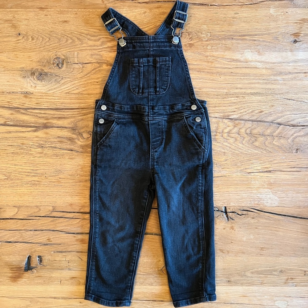 baby GAP. 2 years. Black overall jeans.